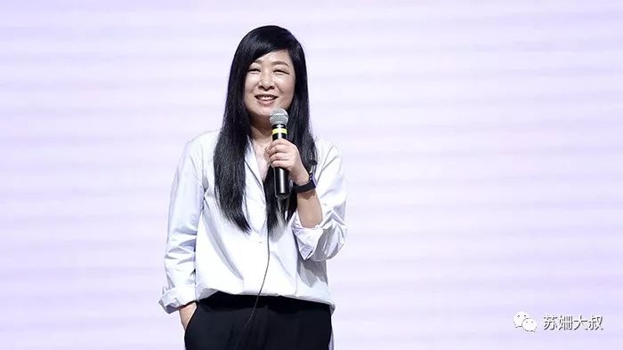 十年过去了，这个系列广告不但开创了先河，还成了巅峰