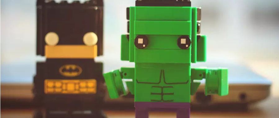 盲盒火爆，年轻人的“口红经济”？