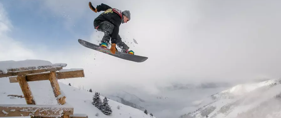 一起滑雪吧：滑呗&GOSKI竞品分析