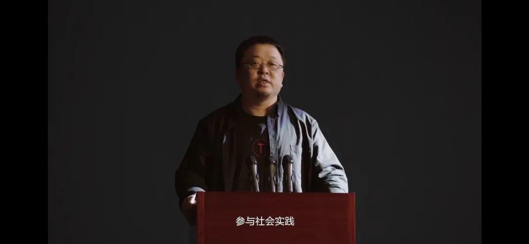 罗永浩演讲《人生，不止一次高考》刷屏，很不“老罗”！